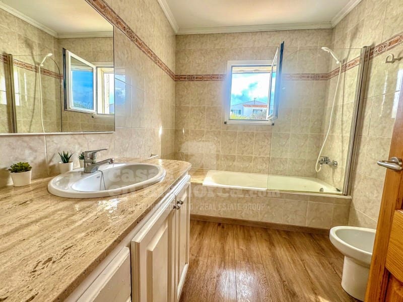 Chalet de 4 habitaciones en Cales Piques en venta con piscina garaje - 1.200.000 € (Ref: 9894445)