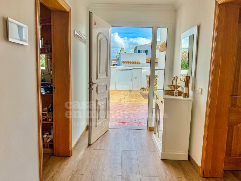 Chalet de 4 habitaciones en Cales Piques en venta con piscina garaje - 1.200.000 € (Ref: 9894445)