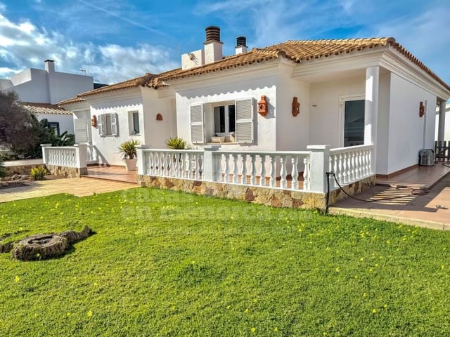Chalet de 4 habitaciones en Cales Piques, Ciutadella de Menorca en venta - 1.200.000 € (Ref: 9894445)
