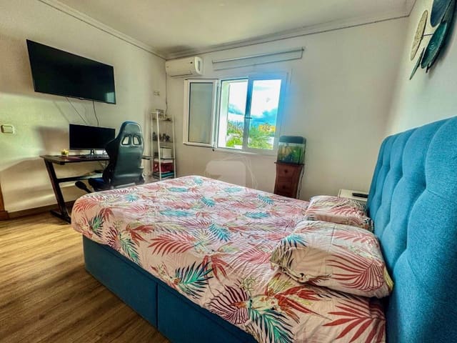 Chalet de 4 habitaciones en Cales Piques, Ciutadella de Menorca en venta - 1.200.000 € (Ref: 9894445)