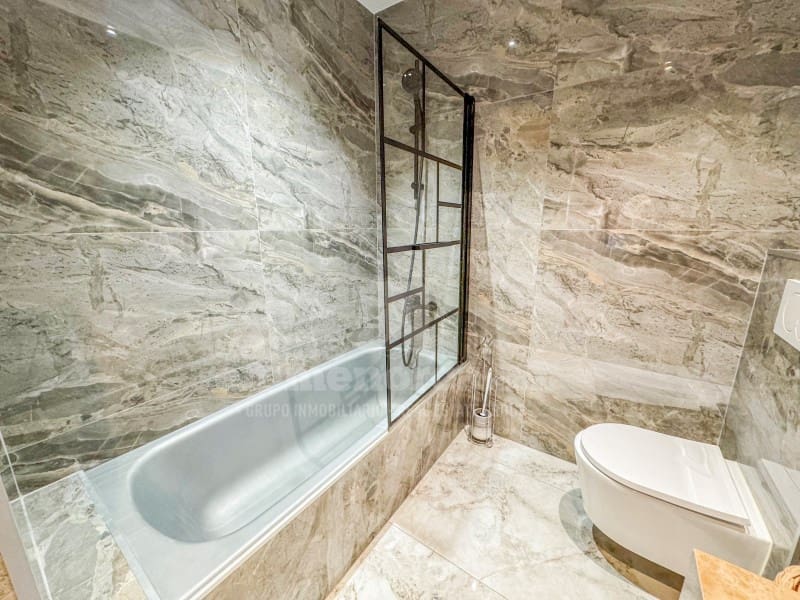 2 bedroom Apartment for sale in Alayor / Alaior with pool - € 375,000 (Ref: 9899278)