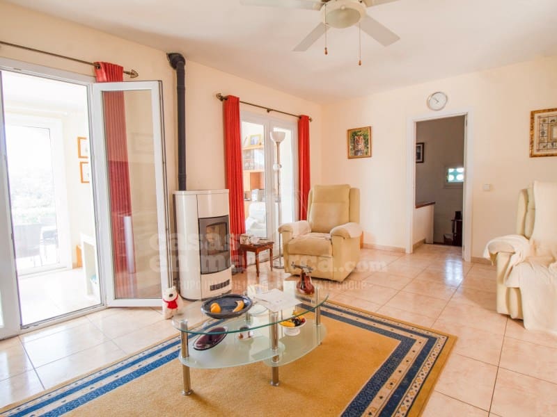 4 Zimmer Villa zu verkaufen in Binibeca mit Pool Garage - 950.000 € (Ref: 9899279)