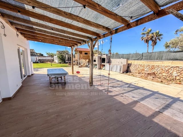 3 sypialnia Finka/Dom wiejski na sprzedaż w Cala Blanca, Ciutadella de Menorca z basenem - 595 000 € (Ref: 9910409)
