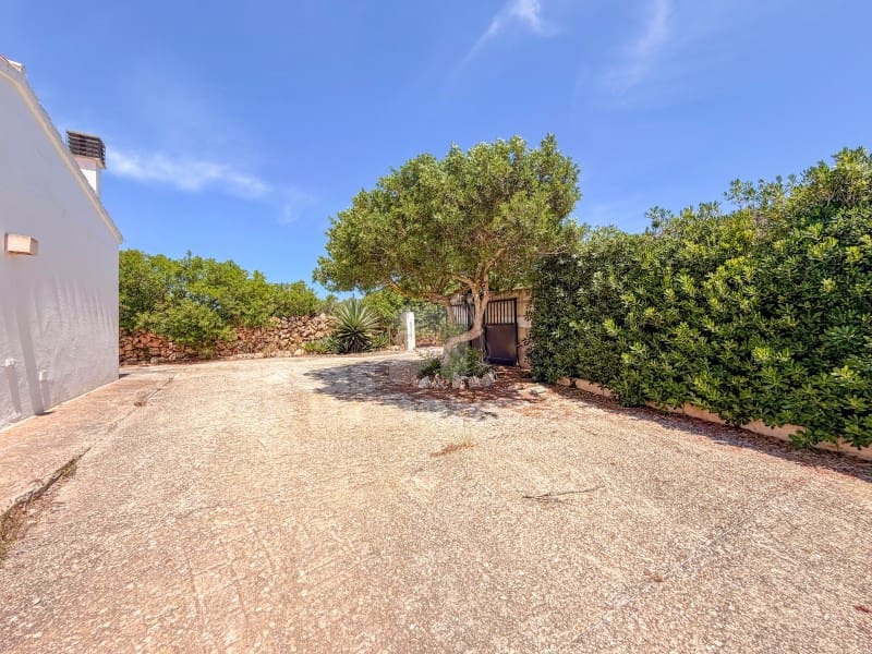 4 Zimmer Finca/Landgut zu verkaufen in Cala Morell - 670.000 € (Ref: 9912763)