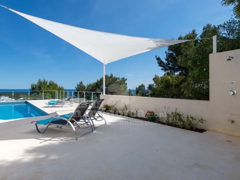 3 sovrum Villa till salu i Sant Tomas med pool garage - 2 700 000 € (Ref: 9912764)