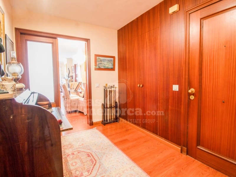 4 bedroom Flat for sale in Mahon / Mao with pool - € 586,000 (Ref: 9920074)