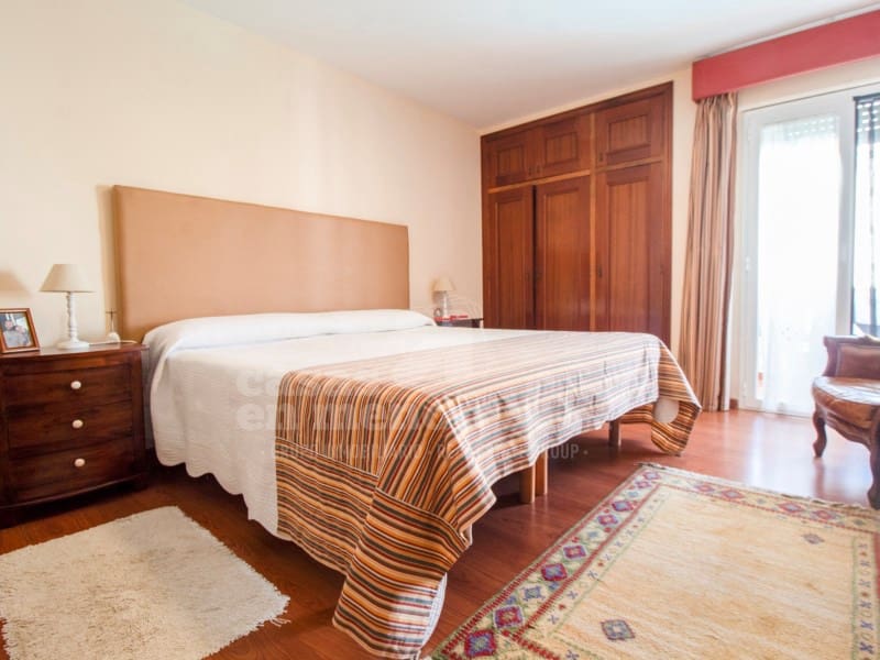 4 bedroom Flat for sale in Mahon / Mao with pool - € 586,000 (Ref: 9920074)