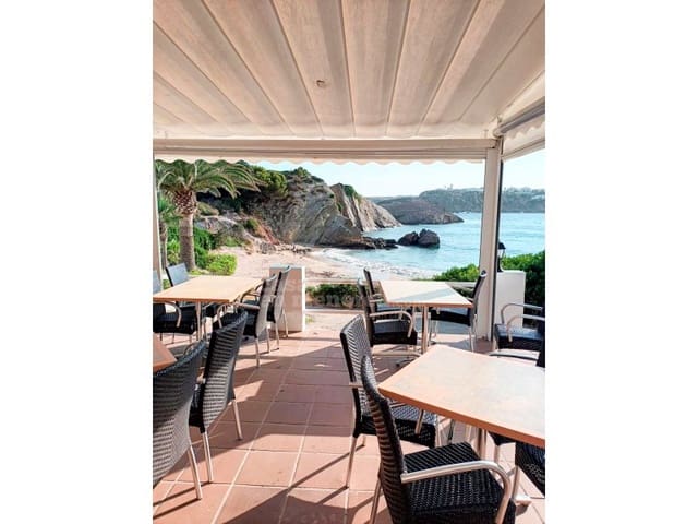 Restaurant/Bar for sale in Arenal d'en Castell, Es Mercadal with pool - € 2,200,000 (Ref: 9922286)