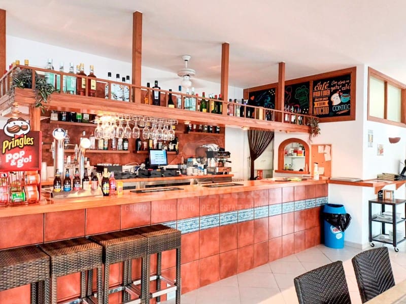 Restaurant/Bar for sale in Arenal d'en Castell with pool - € 2,200,000 (Ref: 9922286)