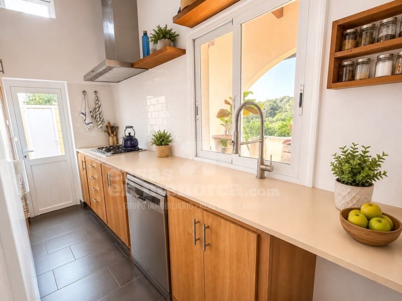 2 quarto Casa em Banda para venda em Cala Blanca com garagem - 650 000 € (Ref: 9922287)