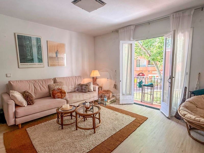 2 bedroom Apartment for sale in Es Castell - € 260,000 (Ref: 9929035)