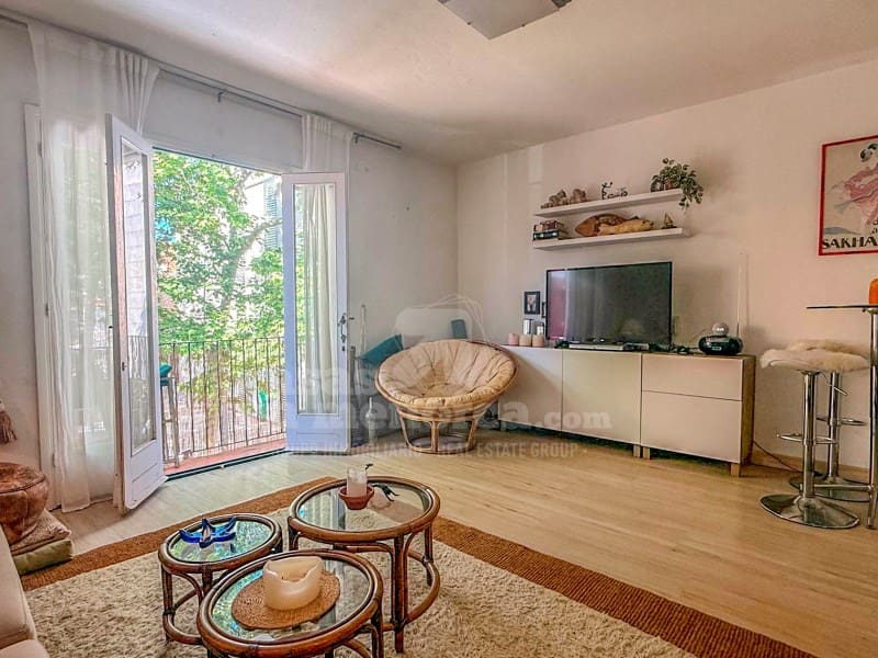 2 bedroom Apartment for sale in Es Castell - € 260,000 (Ref: 9929035)