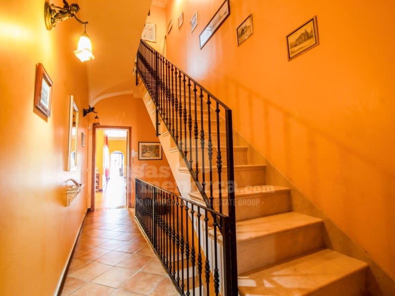 4 soverom Hus til salgs i Mahon / Mao med svømmebasseng - € 795 000 (Ref: 9953901)