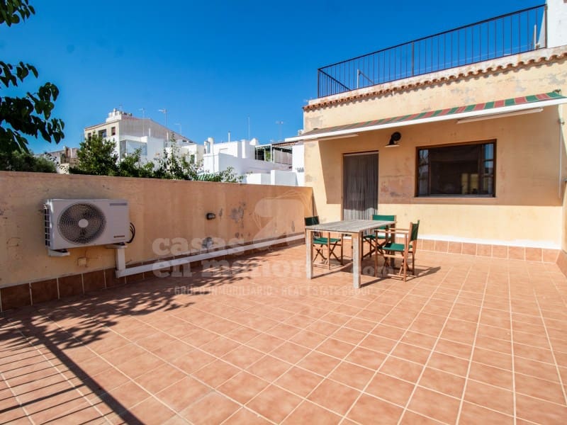 4 soverom Hus til salgs i Mahon / Mao med svømmebasseng - € 795 000 (Ref: 9953901)