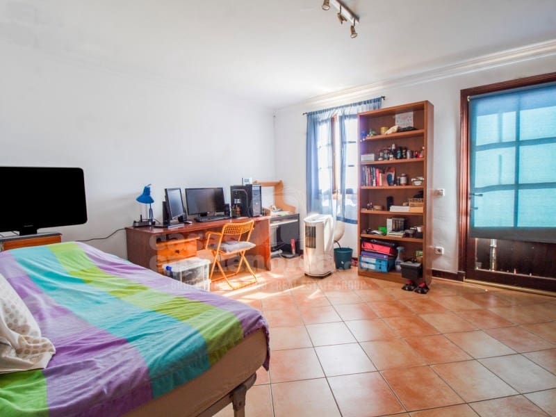 4 soverom Hus til salgs i Mahon / Mao med svømmebasseng - € 795 000 (Ref: 9953901)