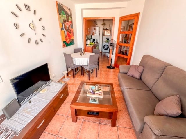 2 soveværelse Lejlighed til salg i Ciutadella, Ciutadella de Menorca - € 250.000 (Ref: 9953902)