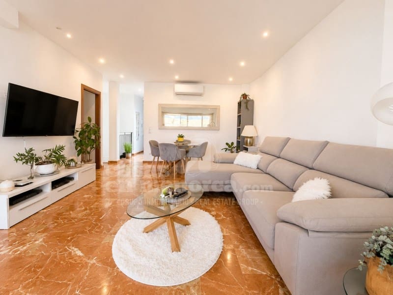 4 bedroom Flat for sale in Ciutadella de Menorca with garage - € 575,000 (Ref: 9959403)