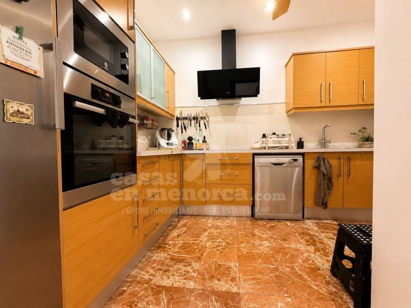 4 bedroom Flat for sale in Ciutadella de Menorca with garage - € 575,000 (Ref: 9959403)