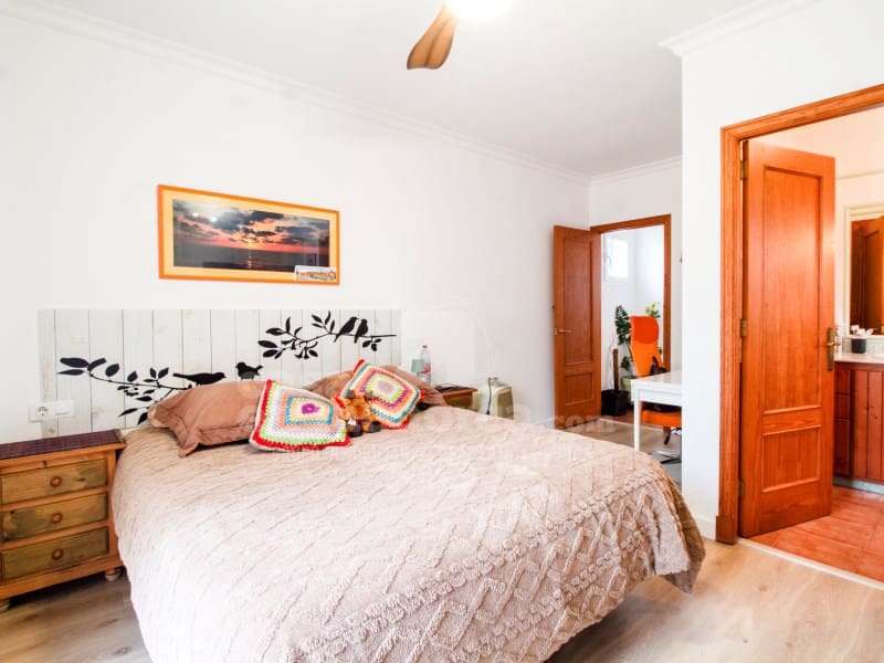 3 bedroom Villa for sale in Cala'n Porter with pool garage - € 780,000 (Ref: 9962321)
