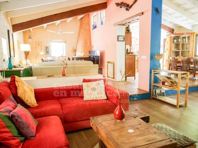 4 soveværelse Finca/Landehus til salg i Serra Morena, Mahón / Maó med swimmingpool - € 1.150.000 (Ref: 9962323)