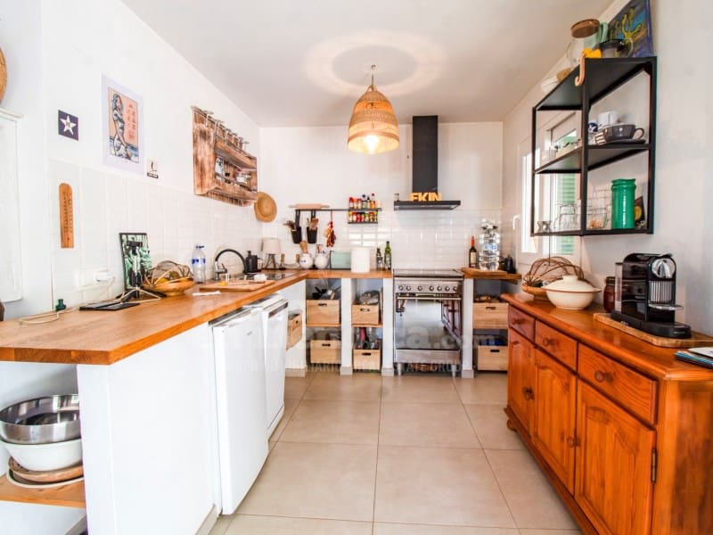 4 slaapkamer Finca/Landhuis te koop in San Luis / Sant Lluis met zwembad - € 795.000 (Ref: 9970296)
