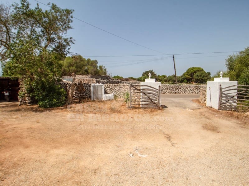 4 slaapkamer Finca/Landhuis te koop in San Luis / Sant Lluis met zwembad - € 795.000 (Ref: 9970296)