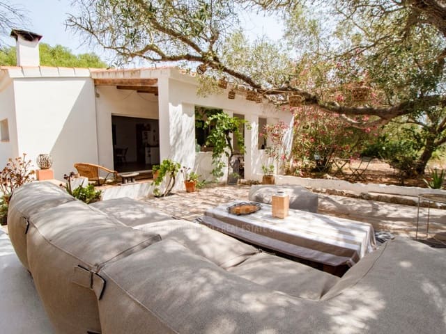 4 slaapkamer Finca/Landhuis te koop in San Luis / Sant Lluís met zwembad - € 795.000 (Ref: 9970296)