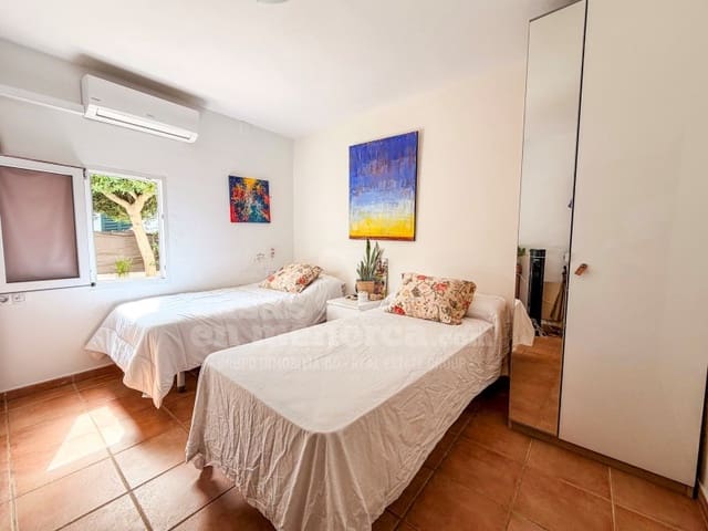 3 soverom Villa til salgs i Cala Blanca, Ciutadella de Menorca - € 550 000 (Ref: 9972990)