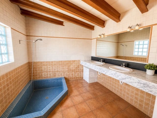3 soverom Finca/Herregård til salgs i Ciutadella, Ciutadella de Menorca med svømmebasseng garasje - € 635 000 (Ref: 9974995)