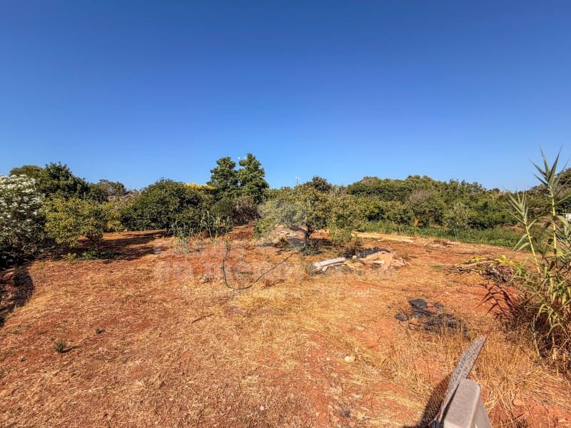 3 soveværelse Finca/Landehus til salg i Ciutadella de Menorca med swimmingpool garage - € 635.000 (Ref: 9974995)