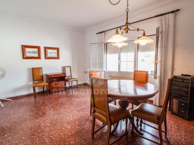 4 soverom Hus til salgs i Es Castell med garasje - € 495 000 (Ref: 9974996)