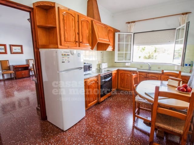 4 soverom Hus til salgs i Es Castell med garasje - € 495 000 (Ref: 9974996)
