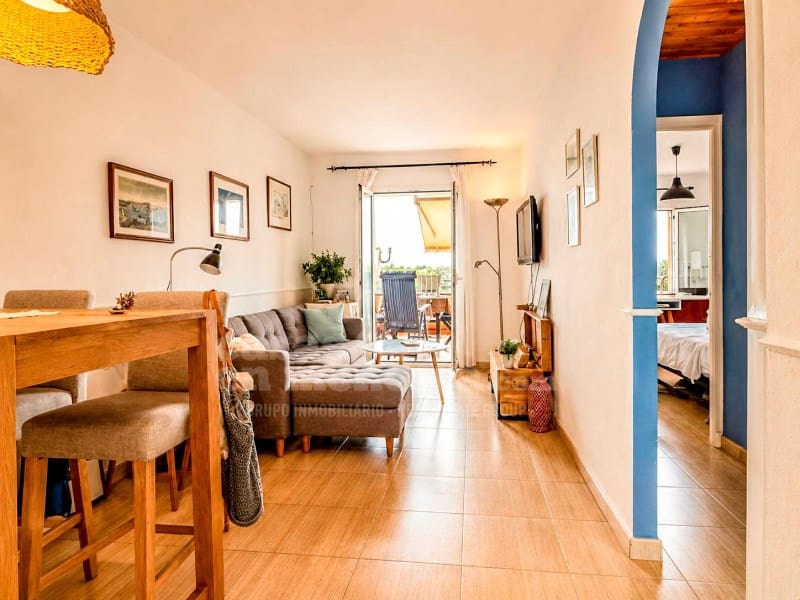 2 soverom Leilighet til salgs i Es Castell - € 295 000 (Ref: 9976911)