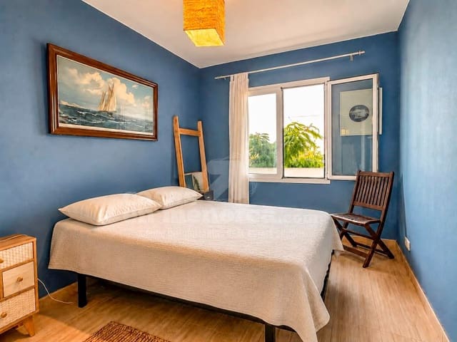 2 soverom Leilighet til salgs i Es Castell - € 295 000 (Ref: 9976911)