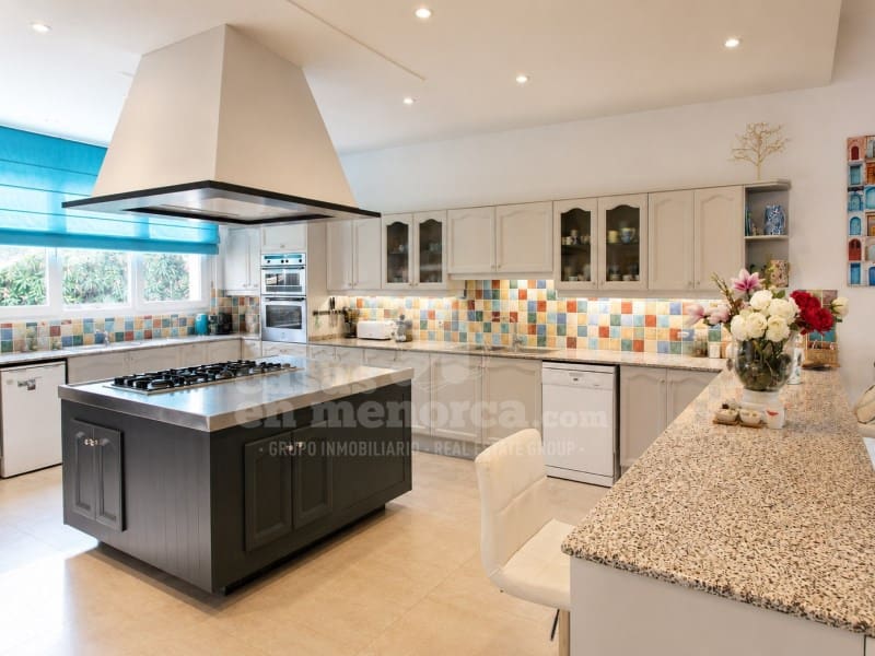 7 soveværelse Villa til salg i Mahon / Mao med swimmingpool garage - € 1.975.000 (Ref: 9983005)