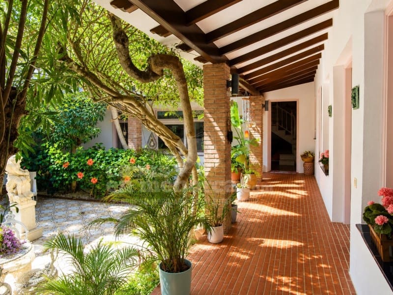 7 soveværelse Villa til salg i Mahon / Mao med swimmingpool garage - € 1.975.000 (Ref: 9983005)