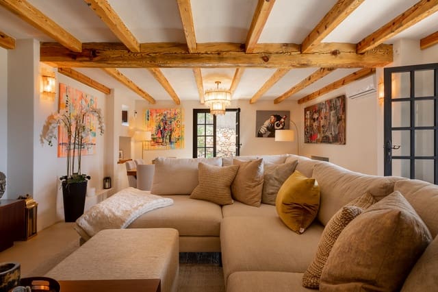 5 bedroom Villa for sale in Cala Salada, Sant Antoni de Portmany with pool garage - € 3,495,000 (Ref: 9815184)