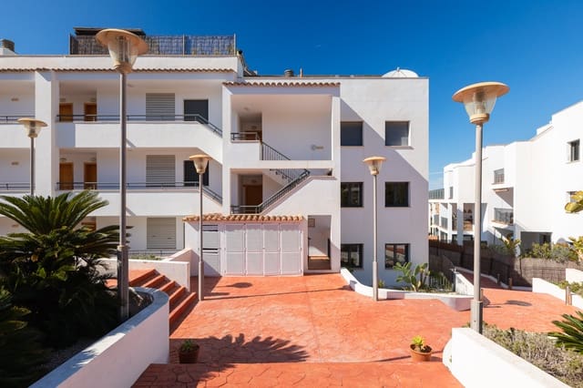 3 slaapkamer Strandappartement te koop in Cala Tarida, San Jose / Sant Josep de Sa Talaia met zwembad garage - € 630.000 (Ref: 9916348)