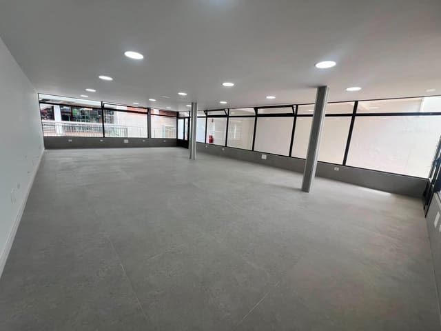 Kontor att hyra i San Bartolomé de Tirajana - 1 800 € (Ref: 10004186)