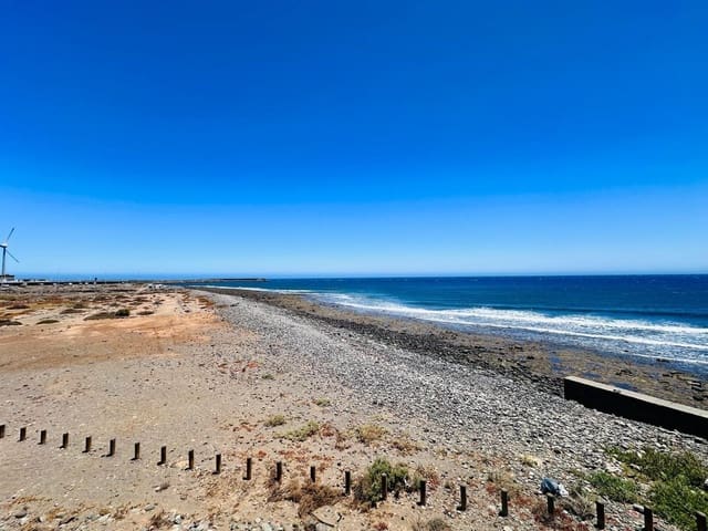 2 slaapkamer Flat te huur in San Bartolomé de Tirajana - € 900 (Ref: 10013357)