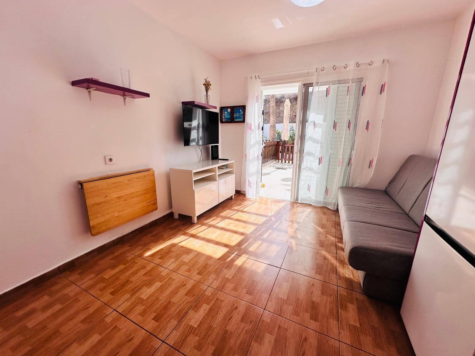 1 sypialnia Apartament do wynajęcia w San Bartolome de Tirajana z basenem - 1 200 € (Ref: 10022495)