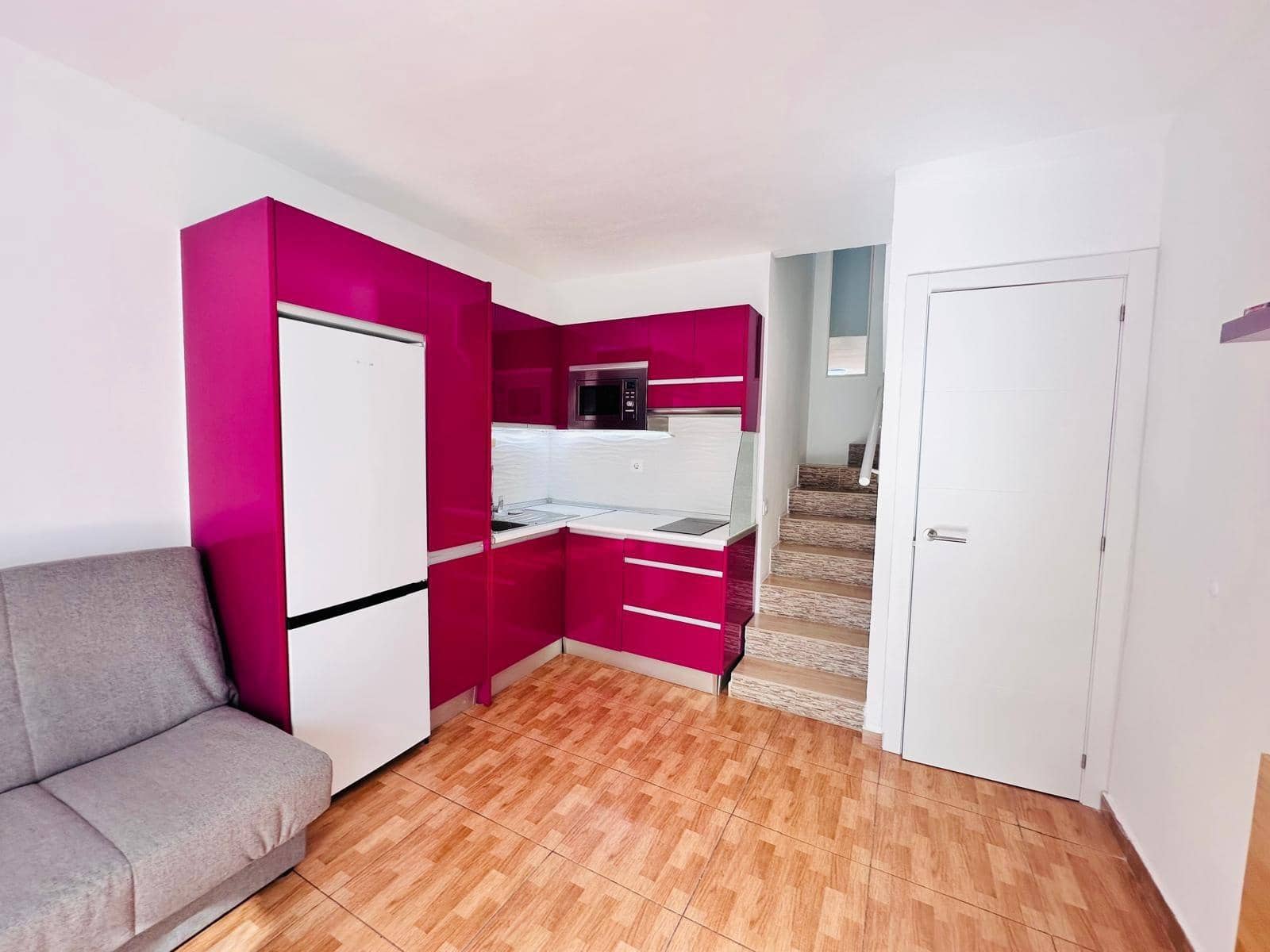 1 sypialnia Apartament do wynajęcia w San Bartolome de Tirajana z basenem - 1 200 € (Ref: 10022495)