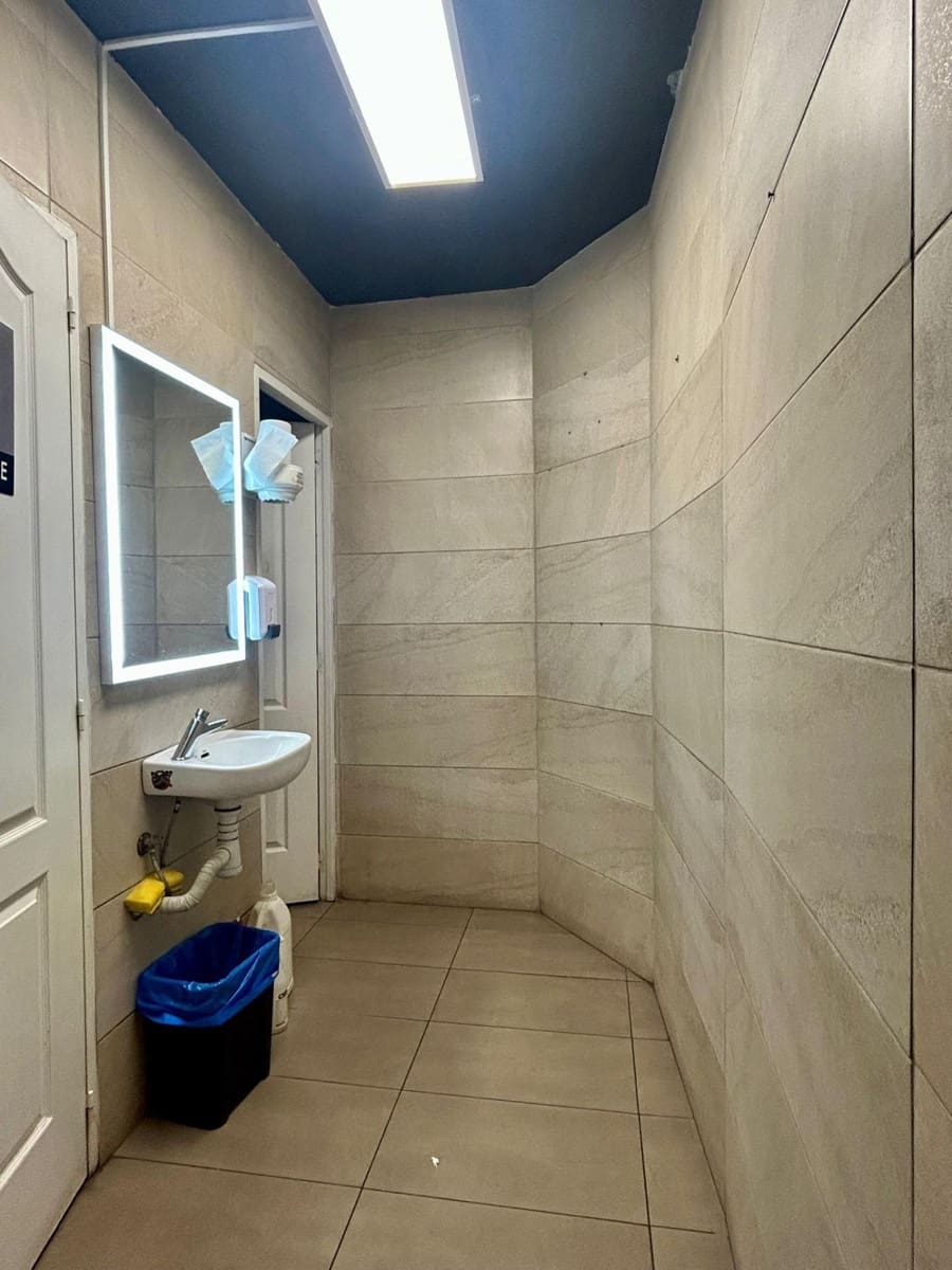 Bureau à vendre à Playa del Ingles - 109 000 € (Ref: 10024156)