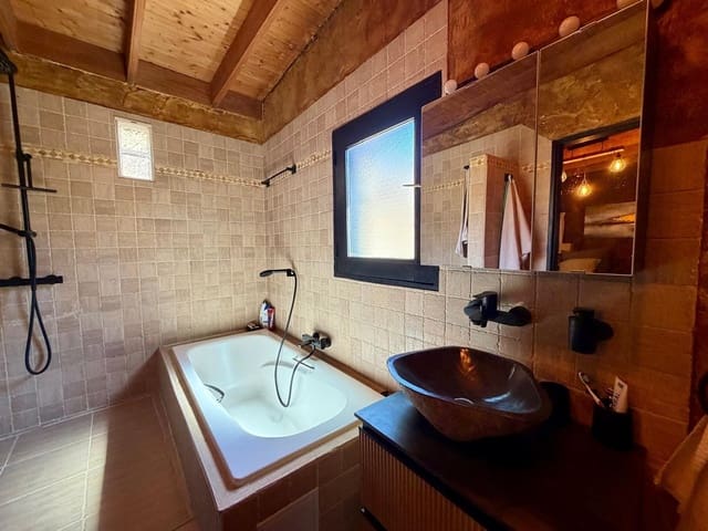 2 sypialnia Finka/Dom wiejski na sprzedaż w Ingenio z basenem garażem - 599 900 € (Ref: 10035399)