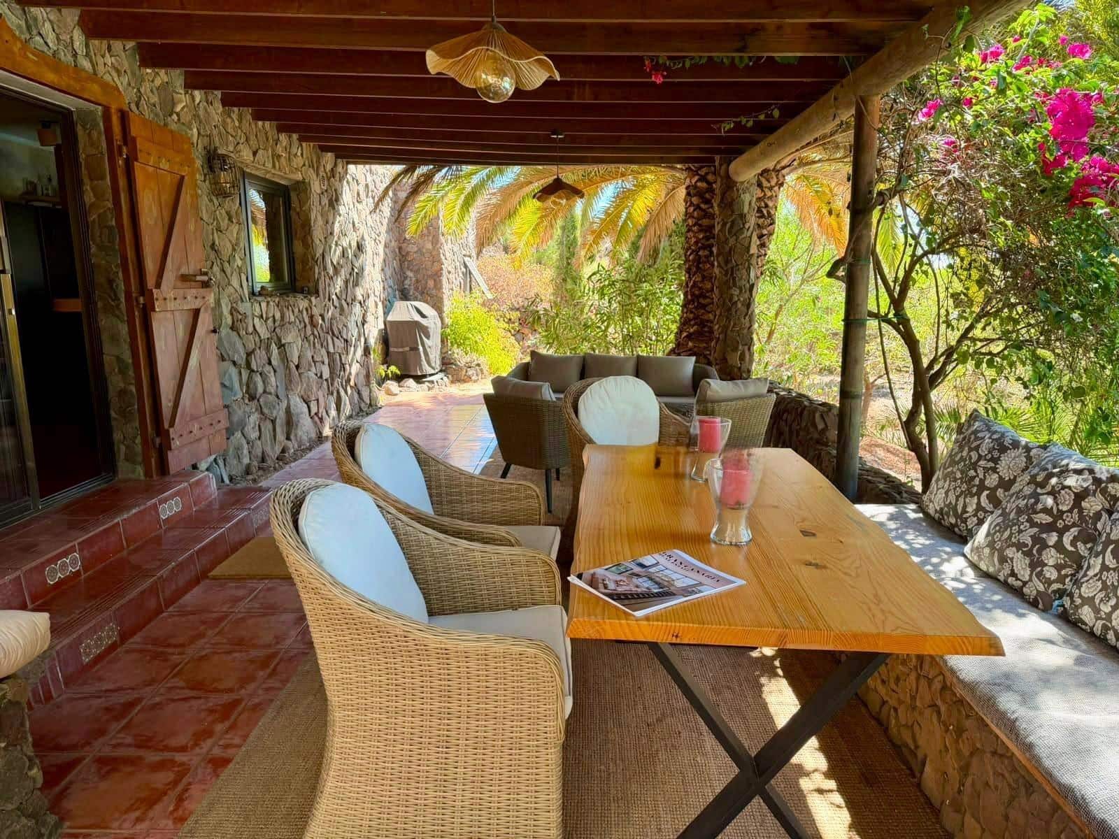 2 quarto Quinta/Casa Rural para venda em Ingenio com piscina garagem - 599 900 € (Ref: 10035399)