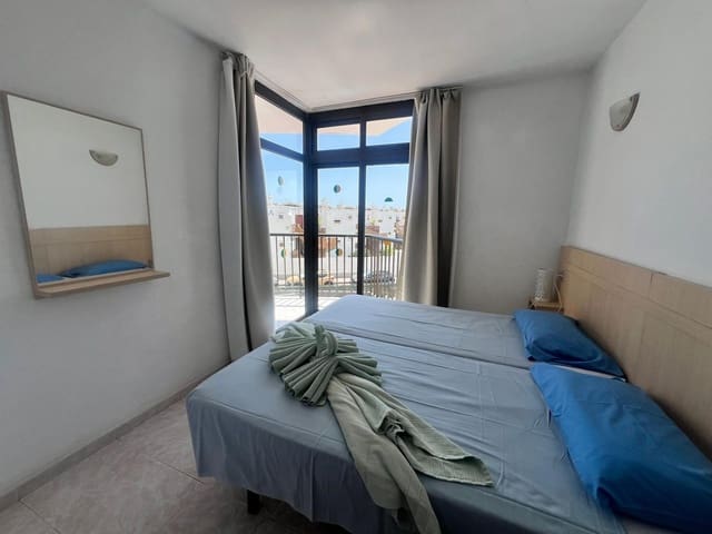 1 Zimmer Wohnung zu verkaufen in Playa del Inglés, San Bartolomé de Tirajana mit Pool - 250.000 € (Ref: 10038940)