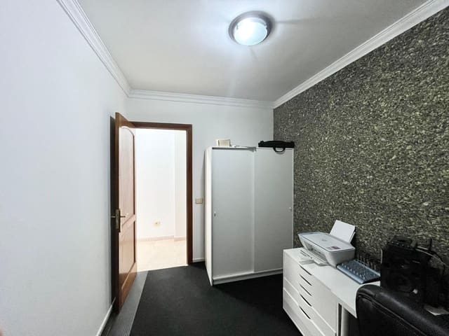 3 camera da letto Appartamento in vendita in Vecindario, Santa Lucía de Tirajana con garage - 240.000 € (Rif: 10043031)
