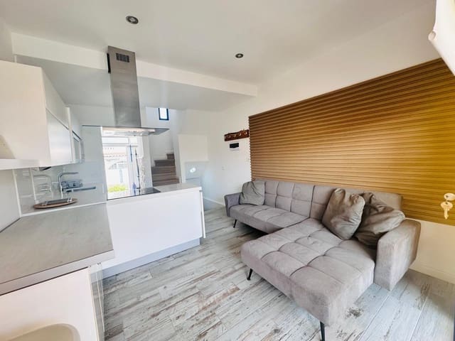2 bedroom Bungalow for sale in Sonneland, San Bartolomé de Tirajana with pool - € 374,000 (Ref: 10067947)