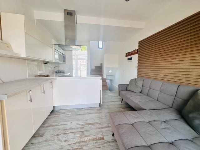 2 bedroom Bungalow for sale in Sonneland, San Bartolomé de Tirajana with pool - € 374,000 (Ref: 10067947)