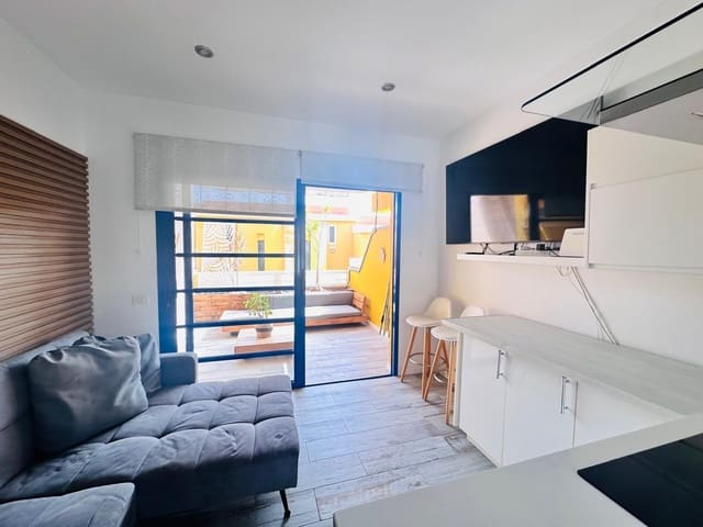 2 bedroom Bungalow for sale in Sonneland, San Bartolomé de Tirajana with pool - € 374,000 (Ref: 10067947)